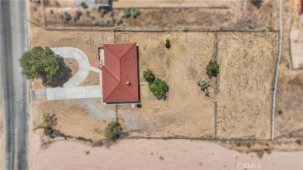 https://media.crmls.org/medias/4ef2dde6-3497-47d2-8ddc-e8a0bb27579a.jpg?preset=X-Large