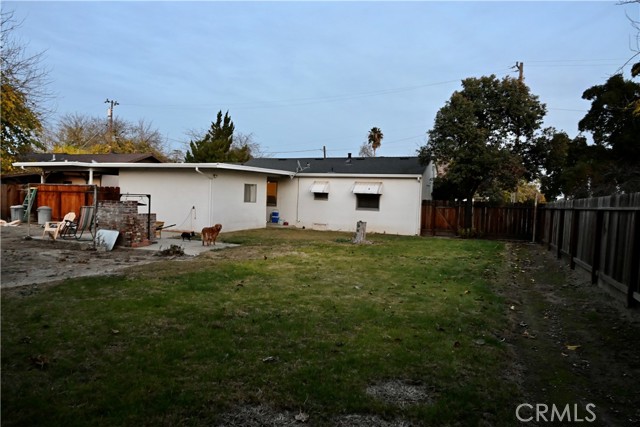 Detail Gallery Image 6 of 22 For 1071 Laurel Ave, Gustine,  CA 95322 - 3 Beds | 2 Baths