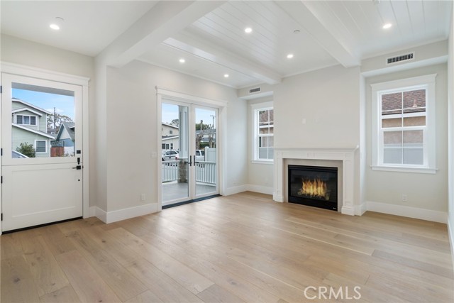 617 36th Street, Manhattan Beach, California 90266, 6 Bedrooms Bedrooms, ,6 BathroomsBathrooms,Residential,Sold,36th,SB22005152