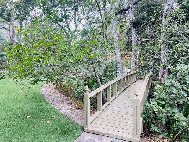 Detail Gallery Image 30 of 31 For 4110 Woodleigh Ln, La Canada Flintridge,  CA 91011 - 6 Beds | 8 Baths