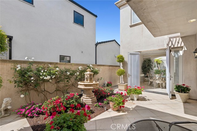 Detail Gallery Image 26 of 48 For 521 via Lido Nord, Newport Beach,  CA 92663 - 5 Beds | 4/2 Baths