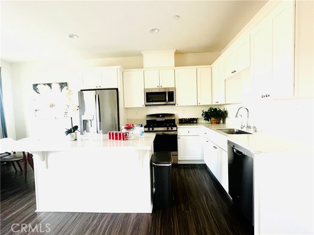 Detail Gallery Image 3 of 13 For 4480 Lilac Cir, Chino Hills,  CA 91709 - 3 Beds | 2/1 Baths