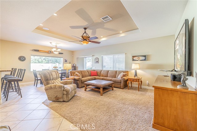 Image 9 of 72 For 2534 Desert Rose Drive