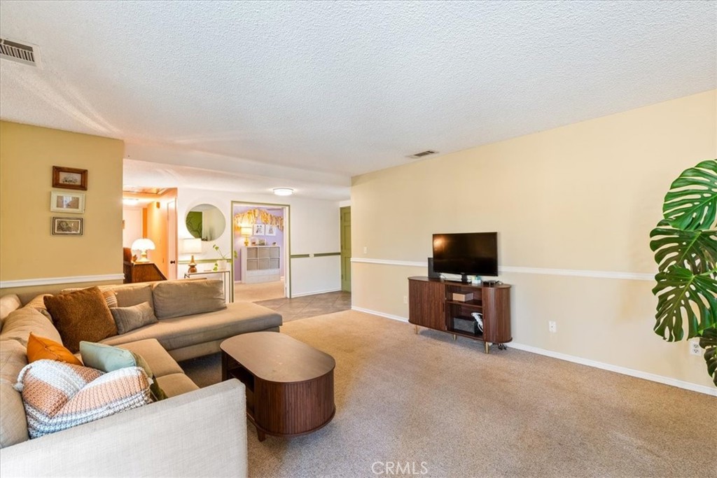 1668 Kenora - photo 5