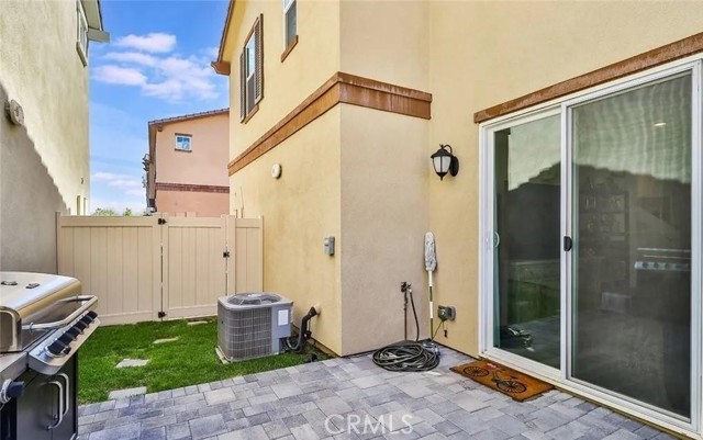 17025 Zion Drive, Canyon Country CA: https://media.crmls.org/medias/4ef90083-4754-41c3-b6e8-58ac336eee90.jpg