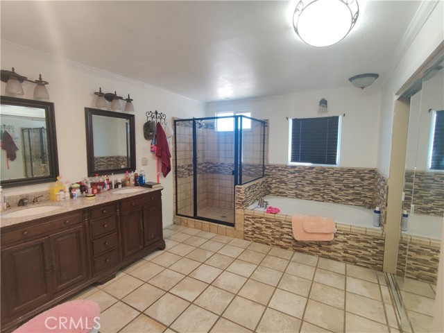 Detail Gallery Image 7 of 21 For 8043 Mojave Tropico Rd, Mojave,  CA 93501 - 3 Beds | 2/1 Baths