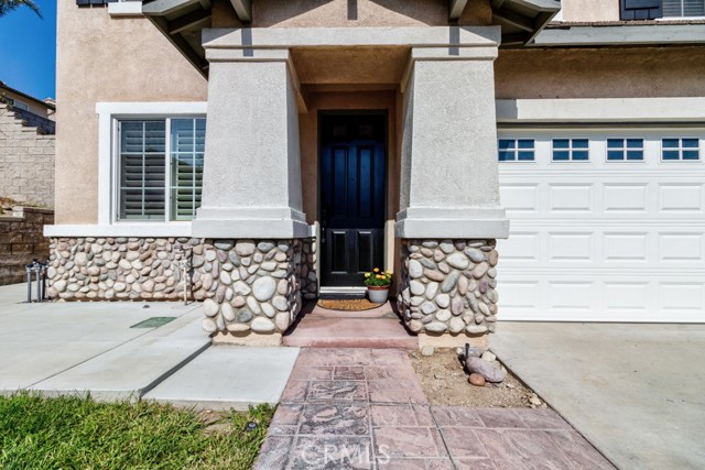 Detail Gallery Image 2 of 24 For 7143 Helena Pl, Fontana,  CA 92336 - 4 Beds | 2/1 Baths