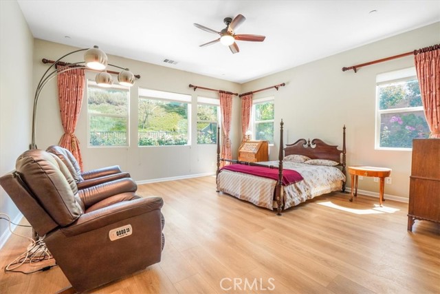 18608 Cedar Crest Drive, Canyon Country CA: https://media.crmls.org/medias/4efb2837-ad94-47a7-9124-68ae43d15179.jpg