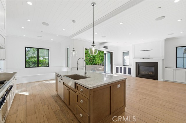 Detail Gallery Image 24 of 59 For 1405 Oak Ave, Manhattan Beach,  CA 90266 - 4 Beds | 4/1 Baths