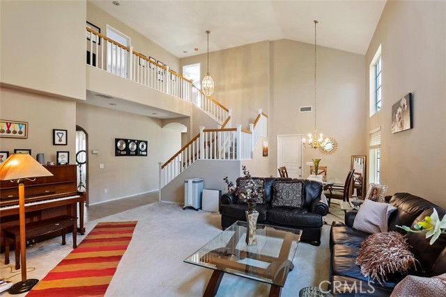 11884 Mariposa Bay Lane, Porter Ranch CA: https://media.crmls.org/medias/4efbaddb-da13-47ae-a25b-264f0cdabf70.jpg