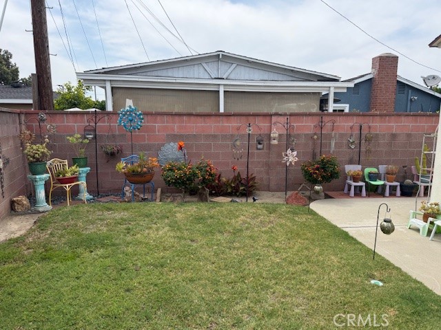 9912 Muroc Street, Bellflower CA: https://media.crmls.org/medias/4efbe598-724a-4dec-acfa-3bffa7e4f3b0.jpg