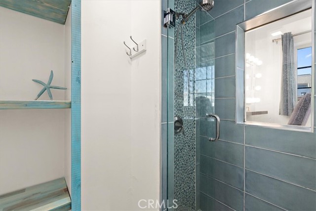 Detail Gallery Image 18 of 27 For 2214 W Oceanfront #B,  Newport Beach,  CA 92663 - 3 Beds | 3 Baths