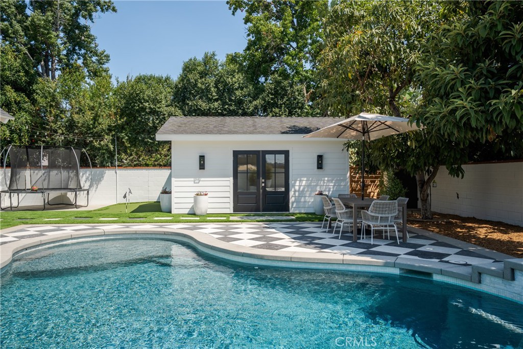 4efe04a4 A6aa 433e 9804 Fab9272f9b49