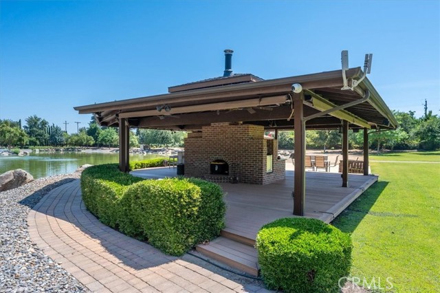 13715 E Nebraska Avenue, Kingsburg CA: https://media.crmls.org/medias/4efe75a9-3dc1-47b2-b406-e0a493dd1ebf.jpg