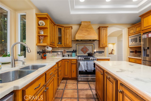 Detail Gallery Image 16 of 69 For 22088 Mustang Ct, Canyon Lake,  CA 92587 - 5 Beds | 4 Baths