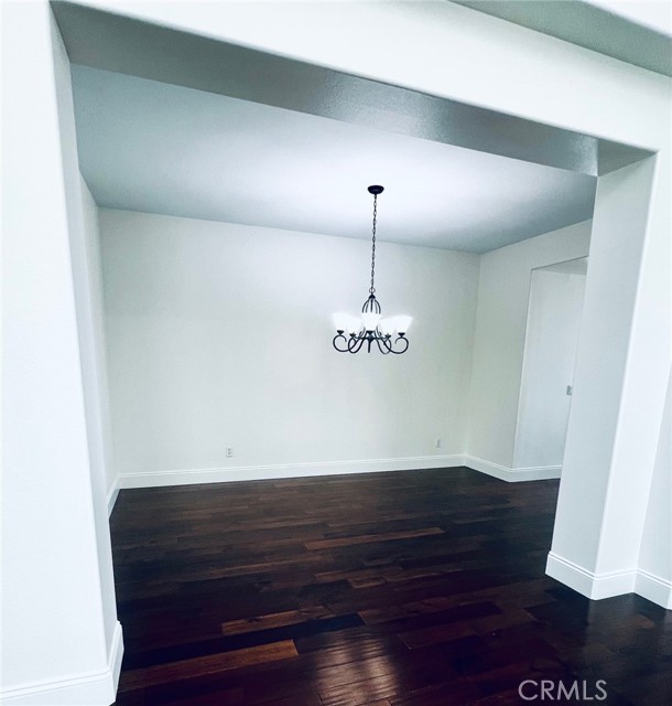 8540 Blue Spruce Street, Chino CA: https://media.crmls.org/medias/4efecb2f-5ded-4744-b5b3-0586d380b3bd.jpg
