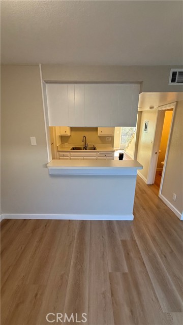 Detail Gallery Image 13 of 34 For 2445 Elden, Costa Mesa,  CA 92627 - 2 Beds | 1/1 Baths