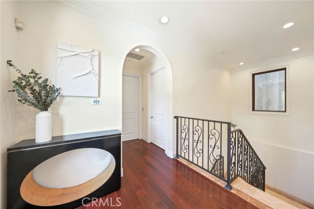 Detail Gallery Image 17 of 64 For 3115 Ellington, Los Angeles,  CA 90068 - 4 Beds | 4 Baths