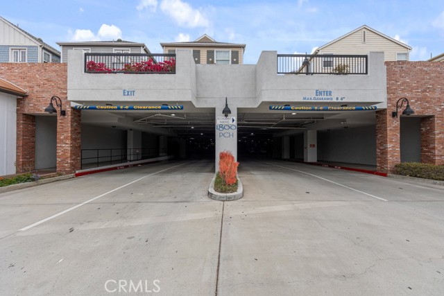 1800 Pacific Coast, Redondo Beach, California 90277, 3 Bedrooms Bedrooms, ,2 BathroomsBathrooms,Residential,Sold,Pacific Coast,SB25026327