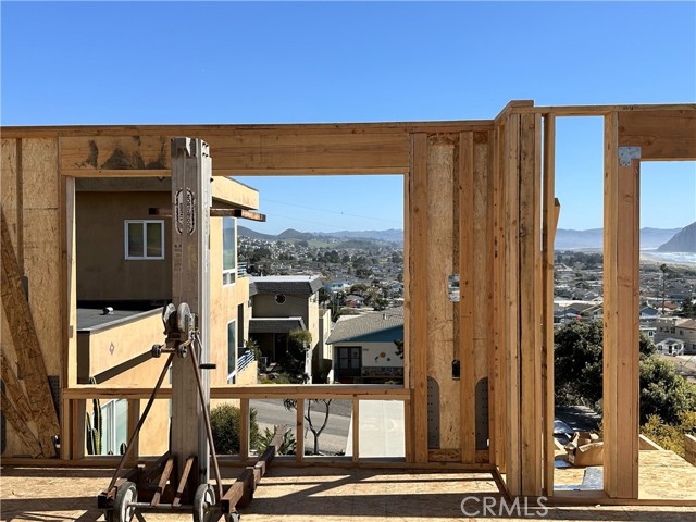 Detail Gallery Image 14 of 22 For 528 Blanca St, Morro Bay,  CA 93442 - 3 Beds | 2/1 Baths