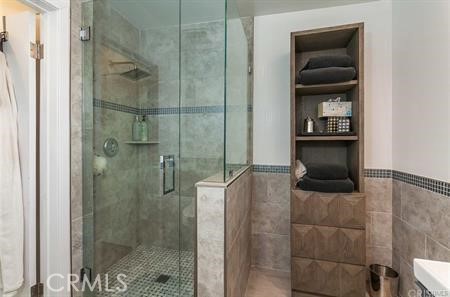 6236 Capistrano Avenue, Woodland Hills CA: https://media.crmls.org/medias/4f003735-4c87-42d4-88f4-b974cce8f584.jpg