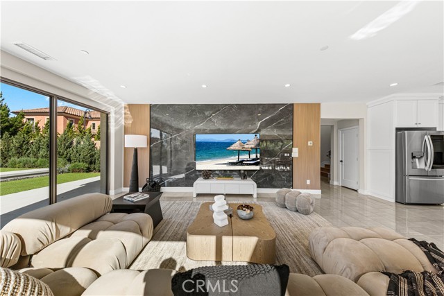 Detail Gallery Image 6 of 50 For 121 Oceano, Irvine,  CA 92602 - 3 Beds | 2/1 Baths