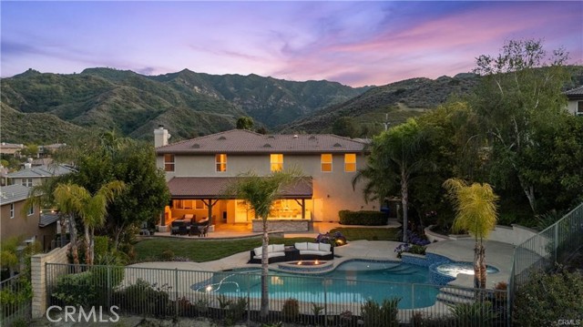 25865 Tulip Grove Street, Stevenson Ranch CA: https://media.crmls.org/medias/4f009c35-587d-4c95-8b68-cea9ee9ccc8e.jpg