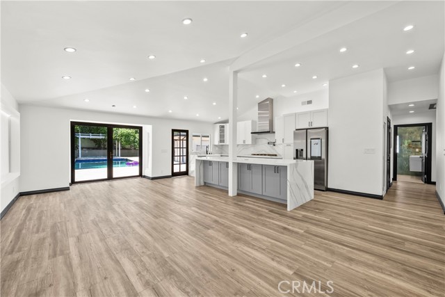 4825 San Feliciano Drive, Woodland Hills CA: https://media.crmls.org/medias/4f019ed0-7b4a-47bf-806d-3f898811fee5.jpg