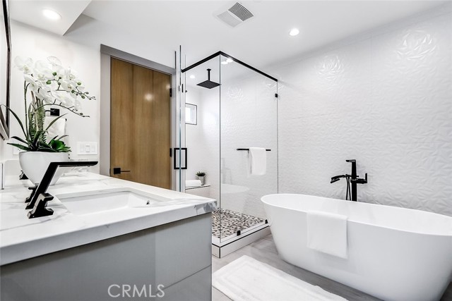 Lovely soaking tub in primary bathroom