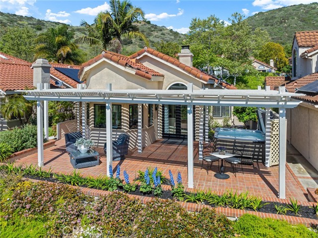 29122 Laurel Valley Drive, Vista CA: https://media.crmls.org/medias/4f01e8b4-2a1f-4230-9bae-3c8657bf42fb.jpg