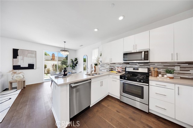 13450 Prosperity Place, Garden Grove CA: https://media.crmls.org/medias/4f03e149-e324-412b-82b3-51b728aaf884.jpg