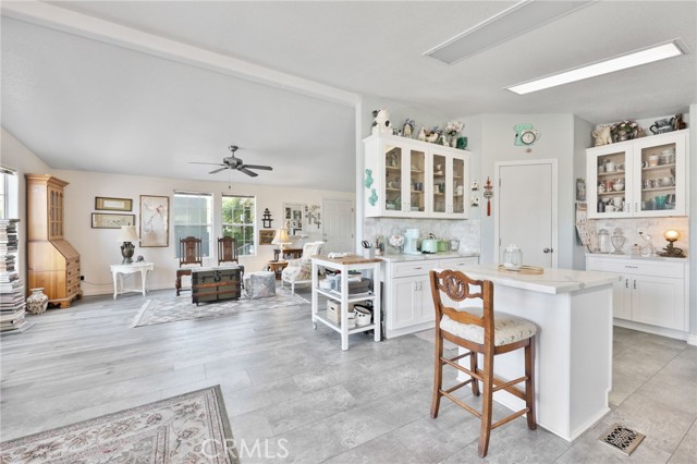 22221 Bloomfield, 30 photo 10
