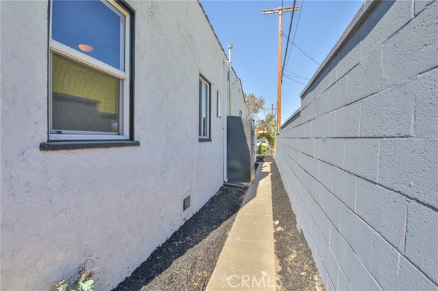 Detail Gallery Image 33 of 48 For 1814 W 68th St, Los Angeles,  CA 90047 - 3 Beds | 2 Baths