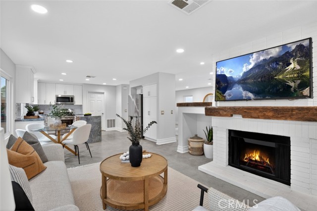 Detail Gallery Image 11 of 47 For 41 Fairfield, Lake Forest,  CA 92610 - 5 Beds | 2/1 Baths