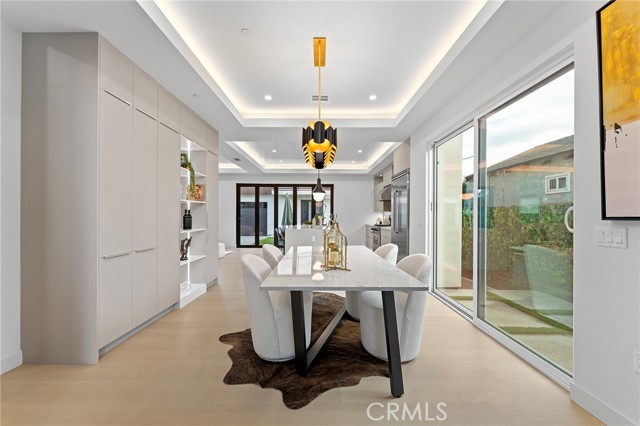 Detail Gallery Image 20 of 70 For 3932 S Minerva Ave, Los Angeles,  CA 90066 - 6 Beds | 6/1 Baths