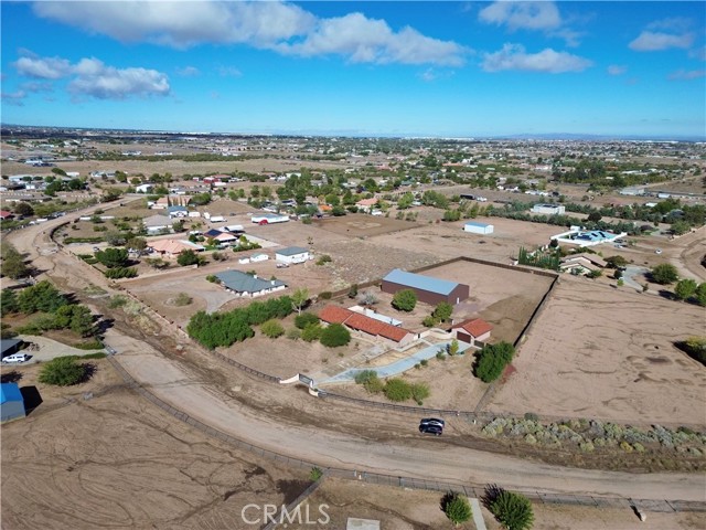 Detail Gallery Image 66 of 75 For 14064 Tioga, Oak Hills,  CA 92344 - 5 Beds | 2/1 Baths