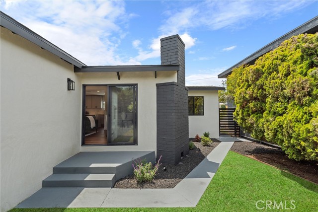 1792 Crestmont Place, Costa Mesa CA: https://media.crmls.org/medias/4f08664d-3ada-46f1-9253-6dc646109403.jpg