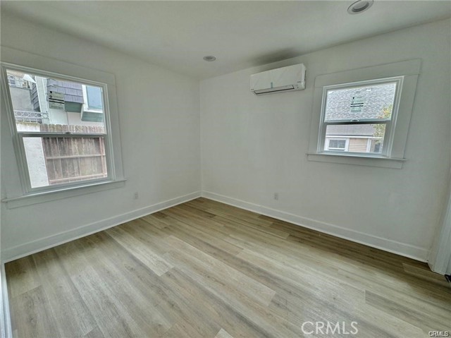 Detail Gallery Image 3 of 10 For 108 S Guadalupe #B,  Redondo Beach,  CA 90277 - 1 Beds | 1 Baths