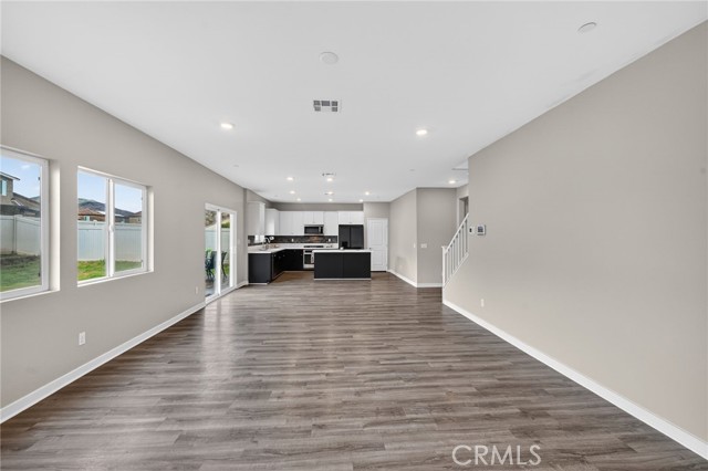 Detail Gallery Image 5 of 53 For 31190 Linden Flower, Winchester,  CA 92596 - 4 Beds | 3/1 Baths