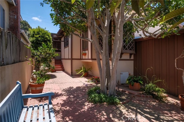 652 35th, Manhattan Beach, California 90266, 4 Bedrooms Bedrooms, 0 ,2 BathroomsBathrooms,Residential,For Sale,35th,0,SB26119419 652 35th, Manhattan Beach, California 90266, 4 Bedrooms Bedrooms, 0 ,2 BathroomsBathrooms,Residential,For Sale,35th,0,SB26119419