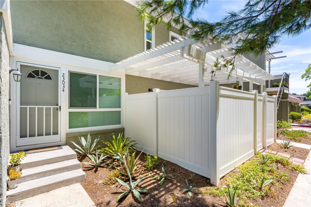 23034 Via Cereza G3, Mission Viejo, CA 92691
