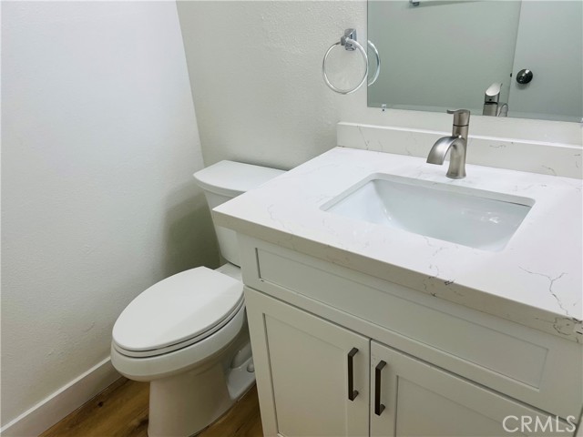 Detail Gallery Image 18 of 22 For 2380 Benidorm Cir, Corona,  CA 92879 - 2 Beds | 2 Baths