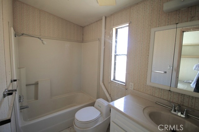 35616 Arrowhead Lane, Squaw Valley, California 93675, 3 Bedrooms Bedrooms, ,2 BathroomsBathrooms,Manufactured On Land,For Sale,Arrowhead,HD25032937