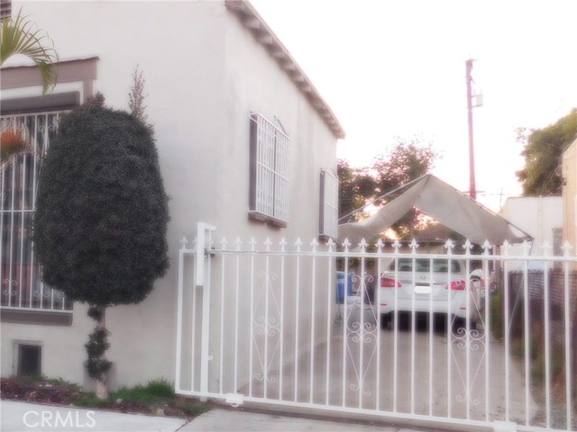 1319 Downey Road, Los Angeles, California 90023, 3 Bedrooms Bedrooms, ,2 BathroomsBathrooms,Single Family Residence,For Sale,Downey,PW25013791