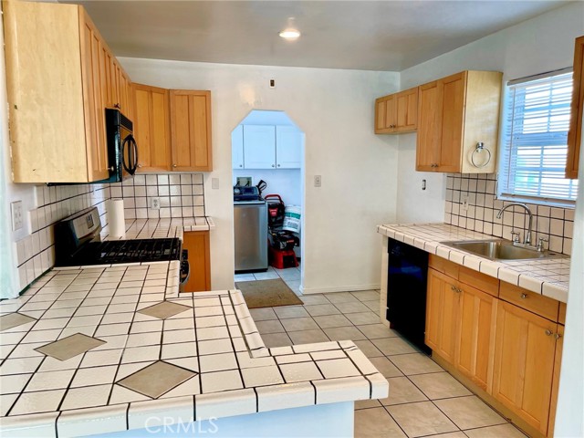 Detail Gallery Image 26 of 41 For 1205 Belmont Ave, Long Beach,  CA 90804 - – Beds | – Baths