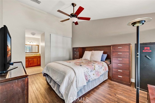 Detail Gallery Image 11 of 28 For 14211 Cherrywood, Tustin,  CA 92780 - 4 Beds | 2/1 Baths