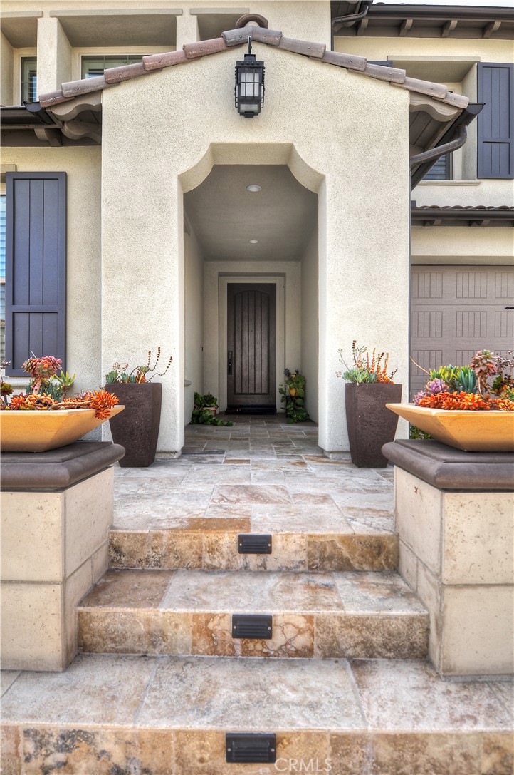 MLS #OC25228348 image #1