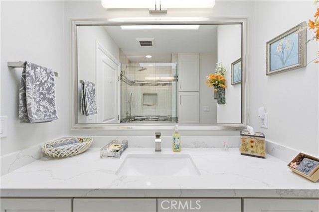 Detail Gallery Image 25 of 32 For 2269 via Puerta #Q,  Laguna Woods,  CA 92637 - 2 Beds | 2 Baths