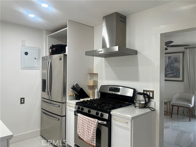 9940 Haines Canyon Ave, Los Angeles, CA 91042 photo 14