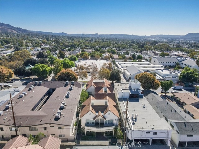 Detail Gallery Image 34 of 34 For 719 E Providencia Ave #106,  Burbank,  CA 91501 - 3 Beds | 3 Baths